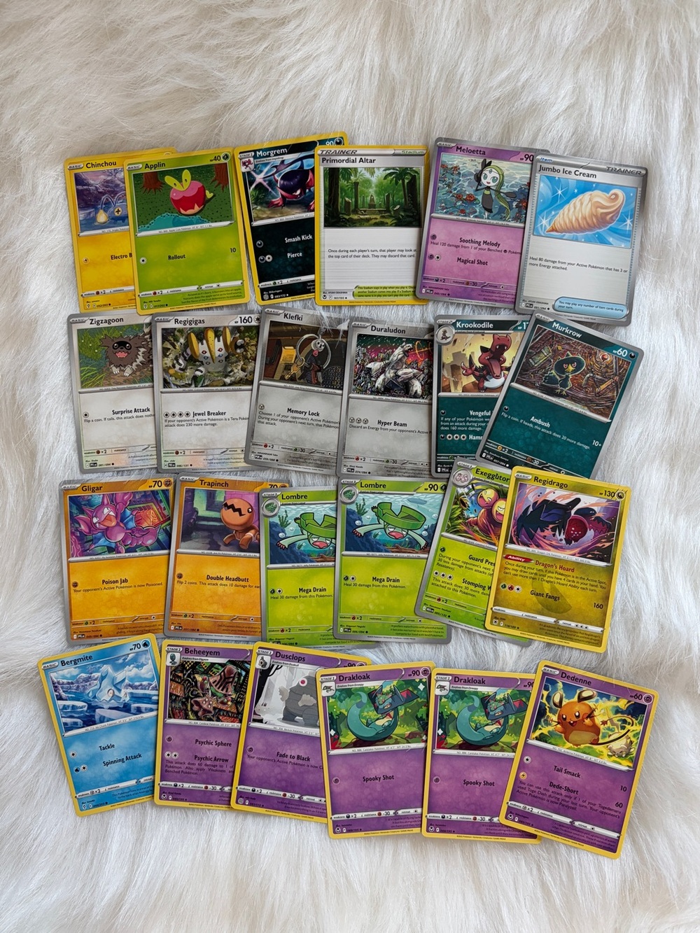 Pokémon Cards Lot 24 Cards